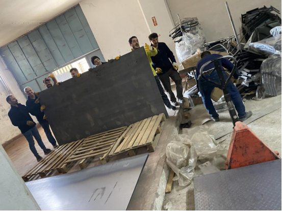 Fiber Laser Cutter